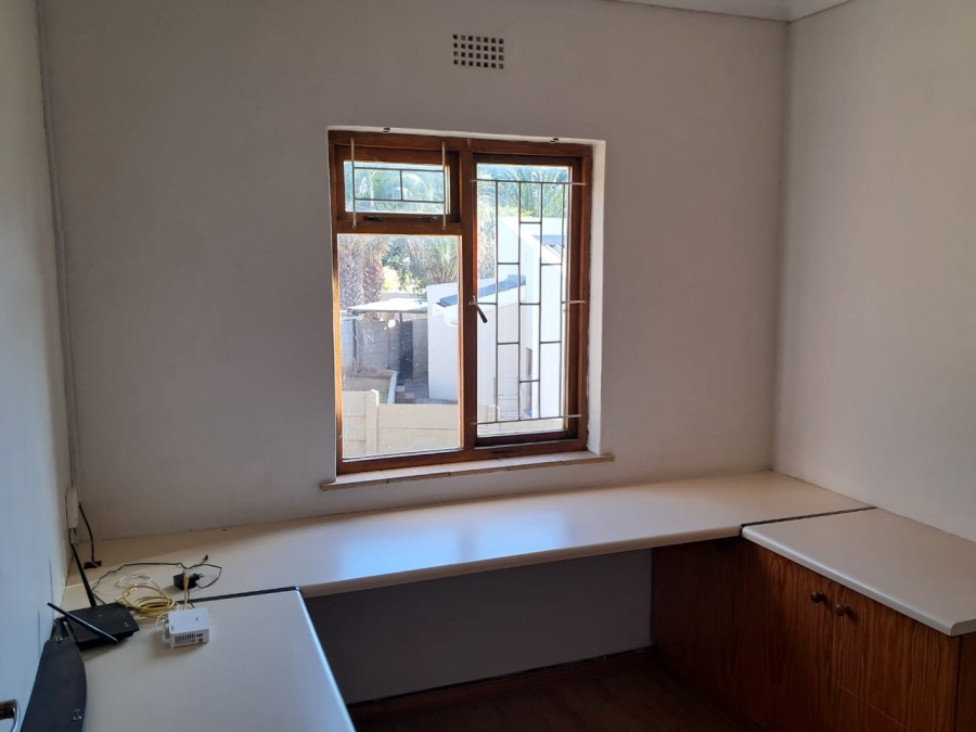 3 Bedroom Property for Sale in Bothasig Western Cape